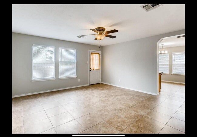 Foto del edificio - 608 Sherry Dr