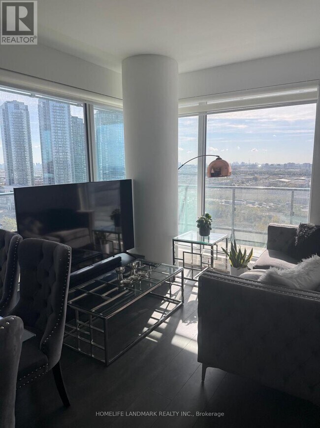 Photo du bâtiment - 7890 Jane St