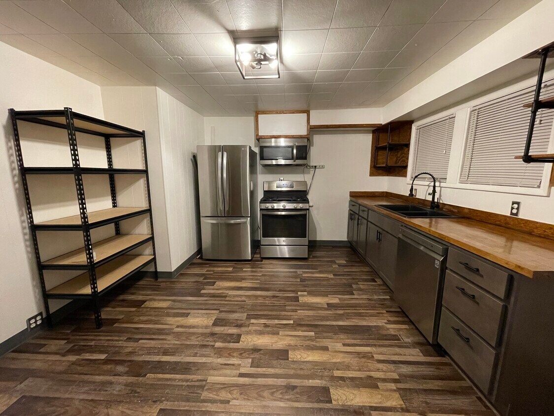 2015 Oregon Ave Unit B, Klamath Falls, OR 97601 Apartments in Klamath