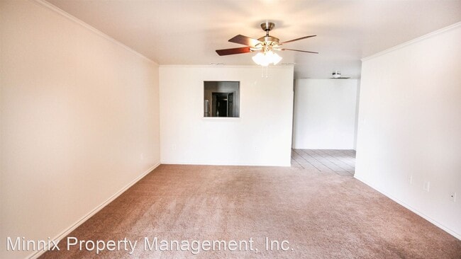Building Photo - 517 N Brentwood Ave