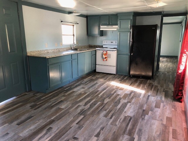 Foto principal - 2800 Veterans Blvd