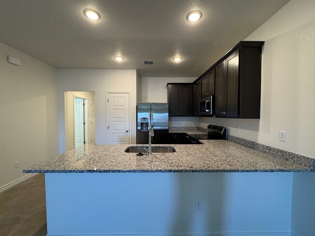 Foto del edificio - 1206 Concord Dr