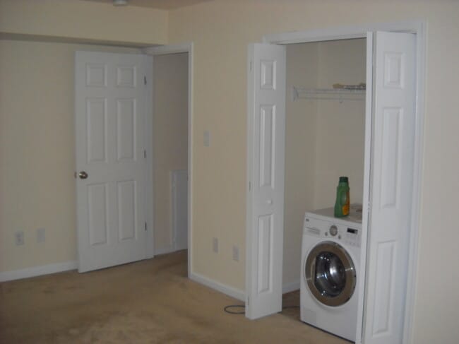 Inside Bedroom - 1805 William St
