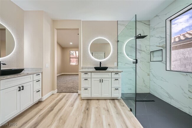 Foto del edificio - 9272 W Viking Rd