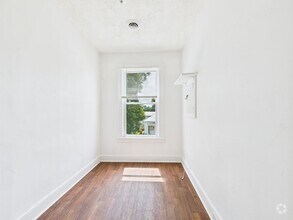Building Photo - 3414 2nd Ave