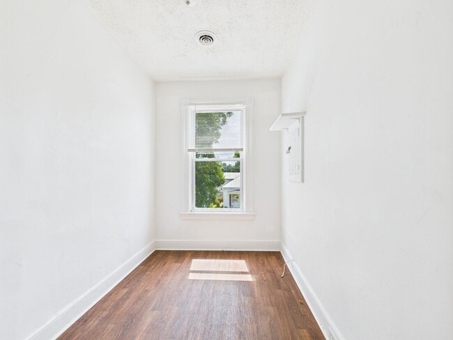 Photo - 3414 2nd Ave Apartment