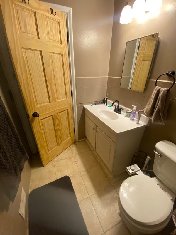 Building Photo - 909 N 7th St