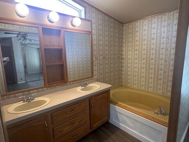 Foto del edificio - 2 bedroom/ 2 bath manufactured home