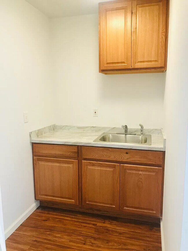 Building Photo - 1184 Palekaiko St