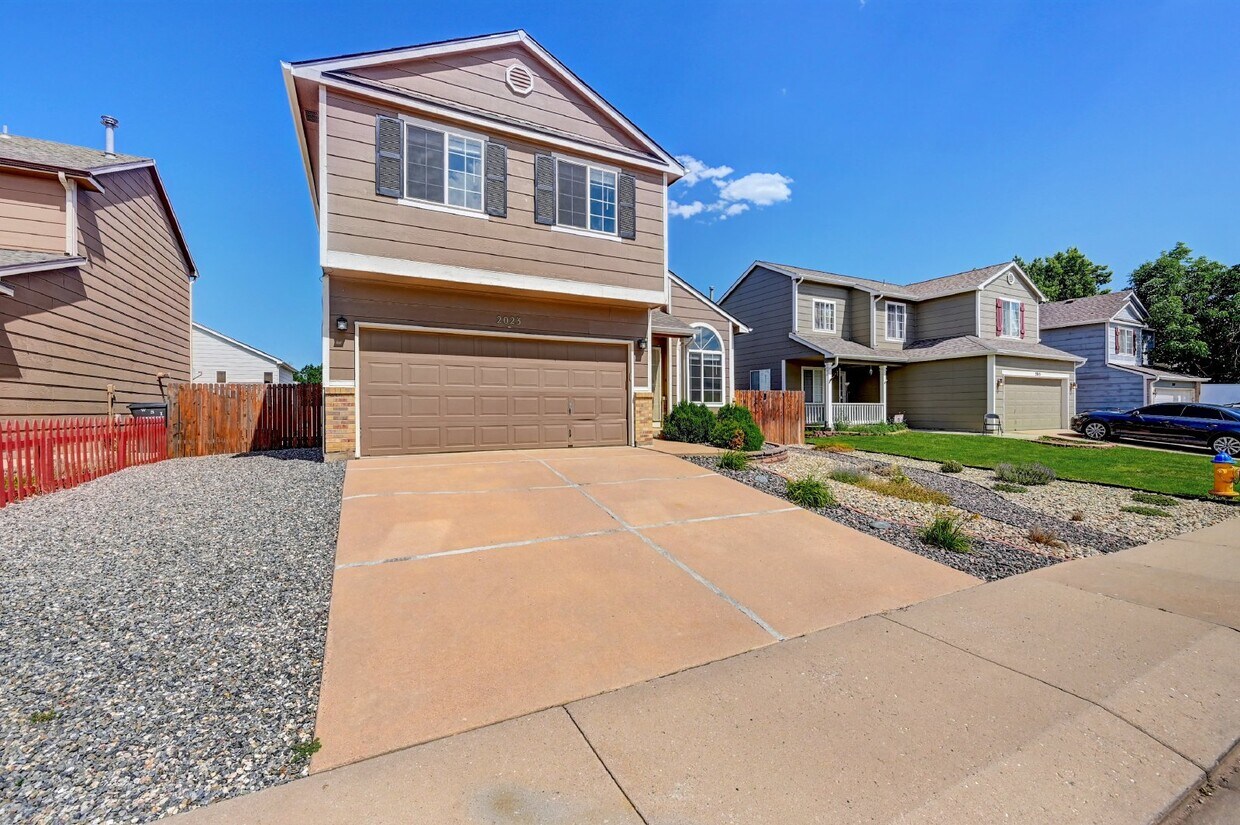 Primary Photo - $2,225- 3bed/2bath Home in Fountain with B...