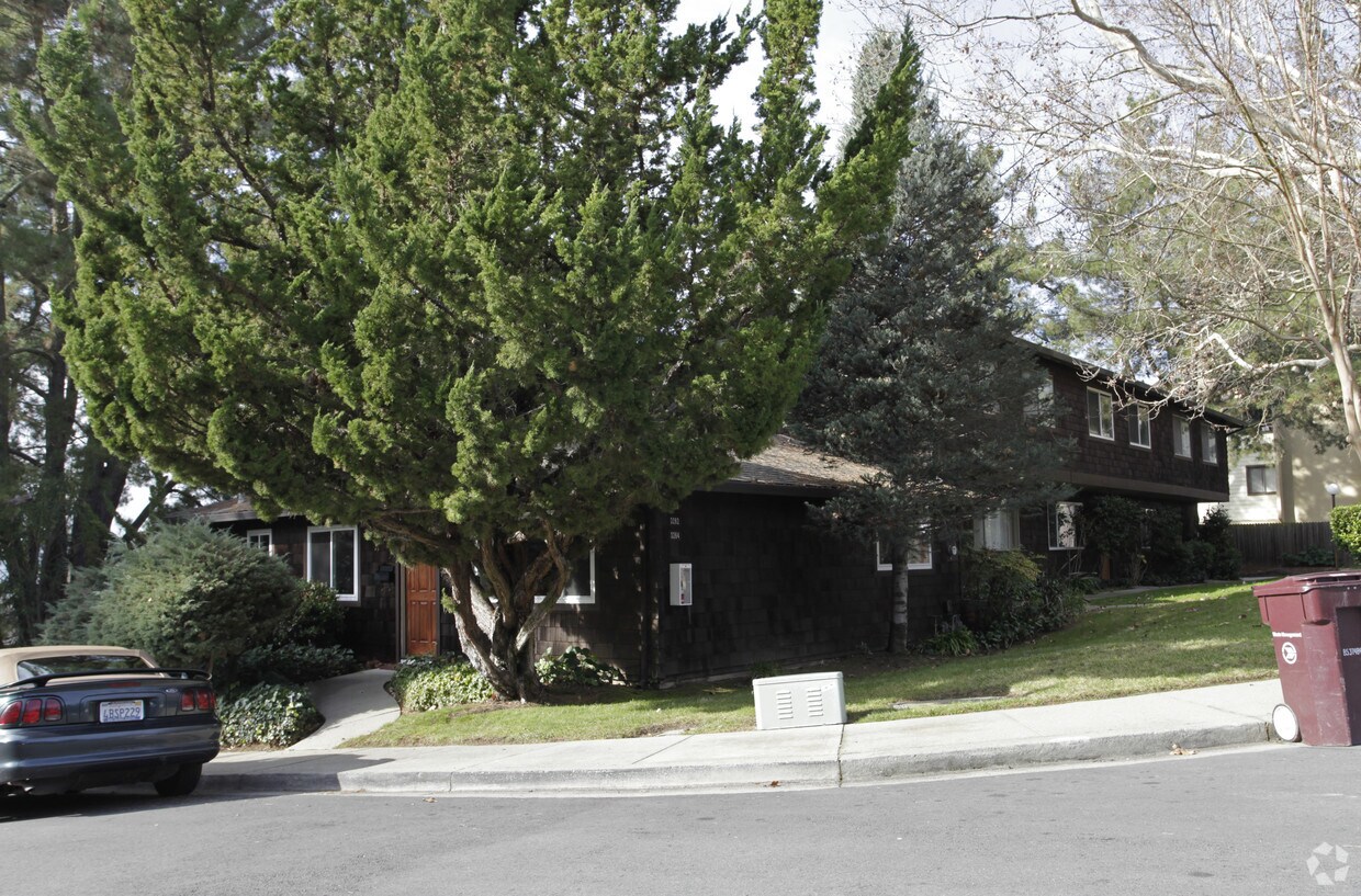 Primary Photo - 3258-3264 Marlene Dr