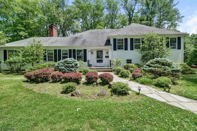 Primary Photo - 478 Long Hill Dr