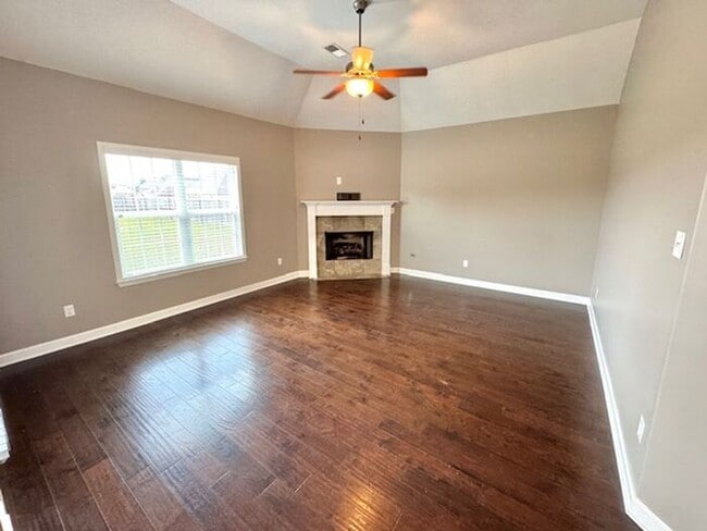 Building Photo - Olive Branch-Brand New 4 Bedroom 3 Bath Ho...