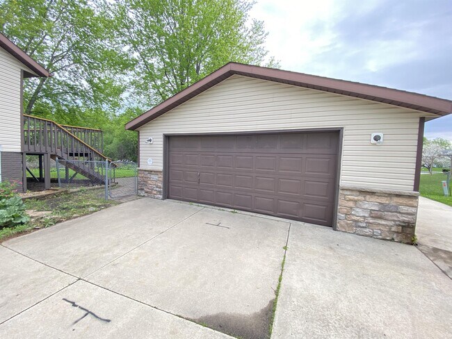 Foto del edificio - 5126 20th Ave Ln NW