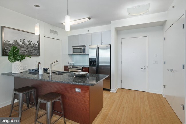 Building Photo - 2101 Market St