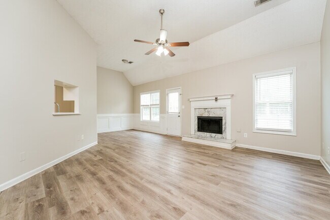Building Photo - 50 Princeton Ct