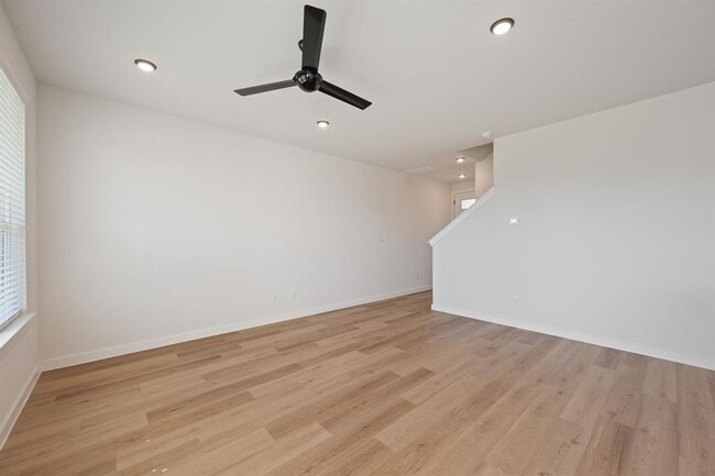 Foto del edificio - 2600 Gattis School Rd