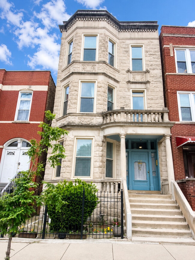 Building Photo - 2621 W Crystal St