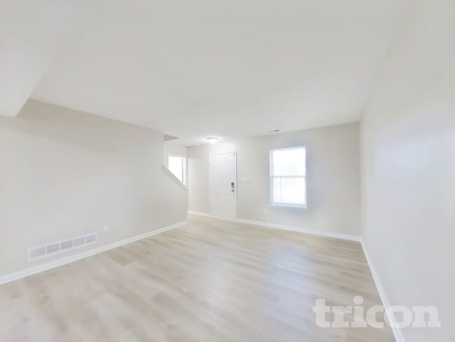 Building Photo - 11118 Waterfield Pl