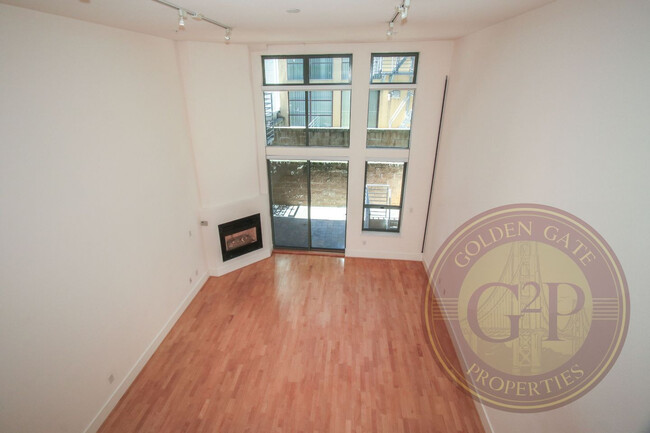 Building Photo - Dogpatch - 1 BR, 2 BA Loft 859 Sq. Ft. - 3...