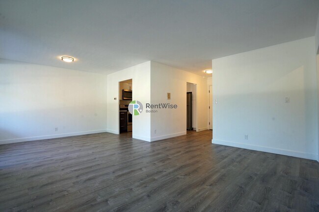 Foto del edificio - 846 Massachusetts Ave