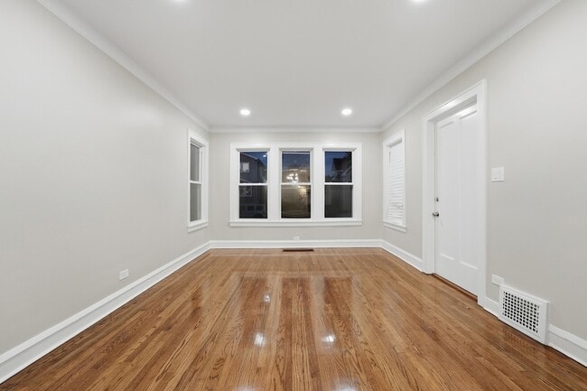 Foto del edificio - 2134 73rd Ave