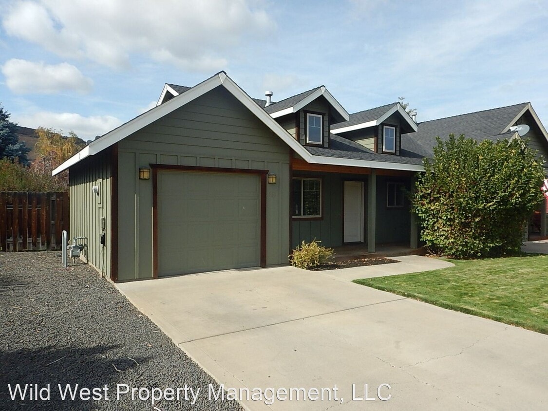 191 SW Ivy Ct, Prineville, OR 97754 House Rental in Prineville, OR