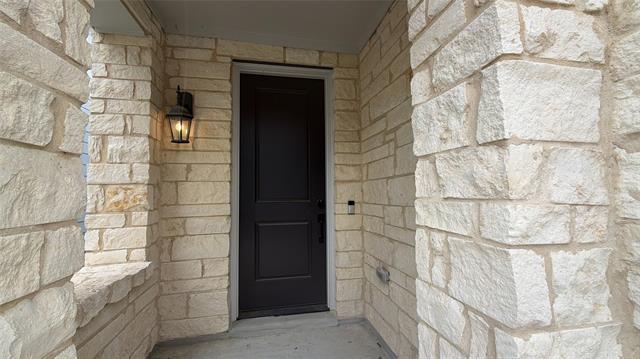 Building Photo - 909 Blossom Ln