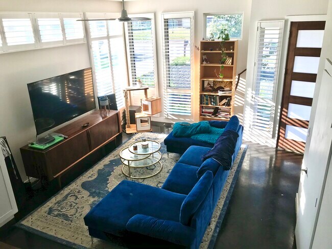 Foto del edificio - 1805 E 16th St