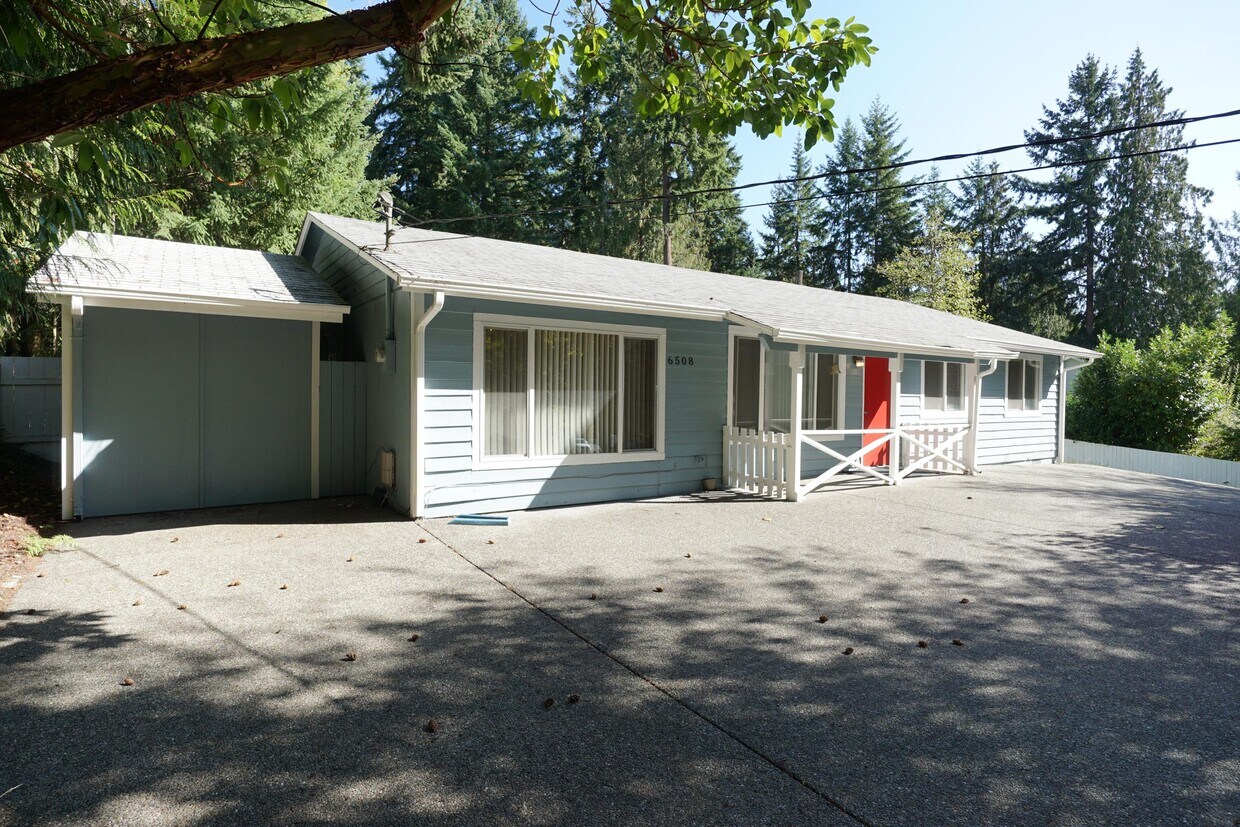 Primary Photo - 6508 185th Ave E