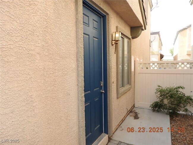 Foto del edificio - 707 W Sea Harbor Ct
