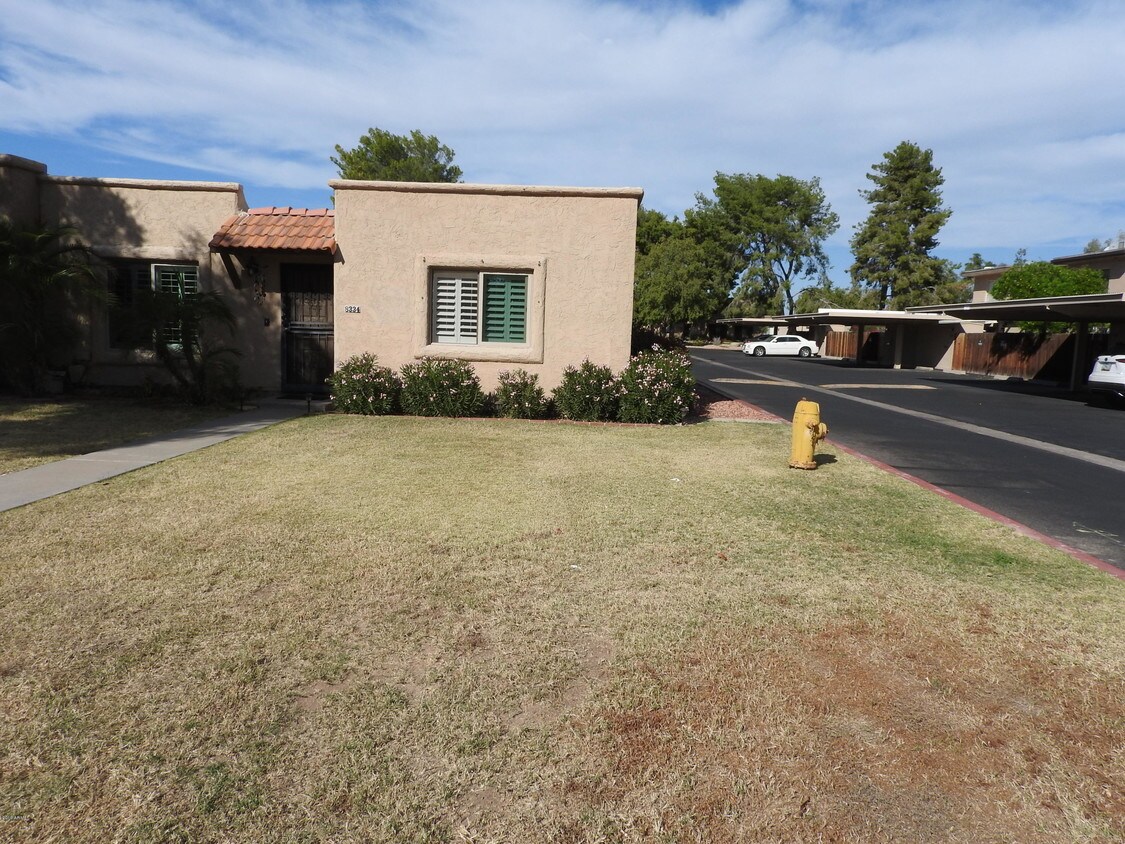 Primary Photo - 8334 E Solano Dr