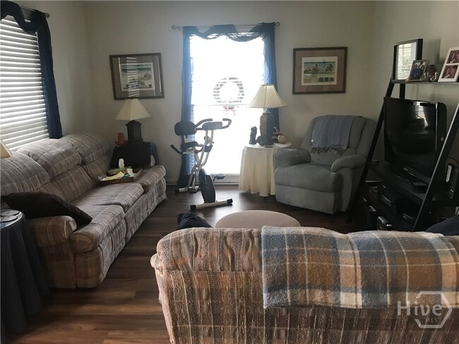 Building Photo - 245 Springdale St