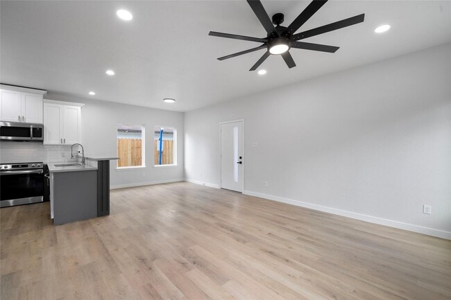 Foto del edificio - 7220 S Hall St