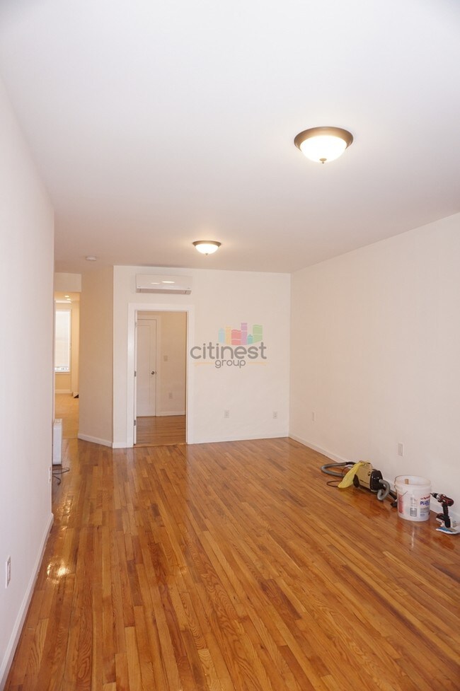Building Photo - 7611 5th Ave