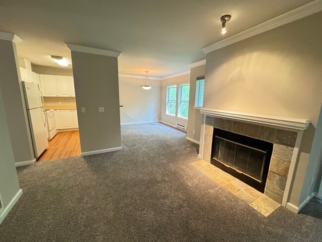 Building Photo - Spacious Condo in Federal Way w/ Garage