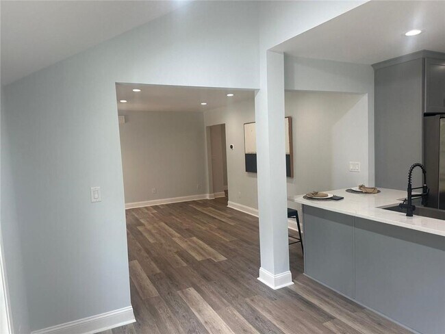 Foto del edificio - 1841 Bayberry Dr SW