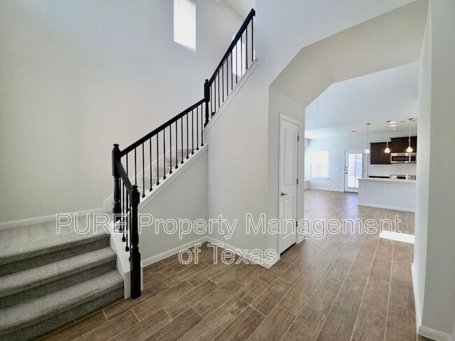 Building Photo - 9900 Dalliance Ln