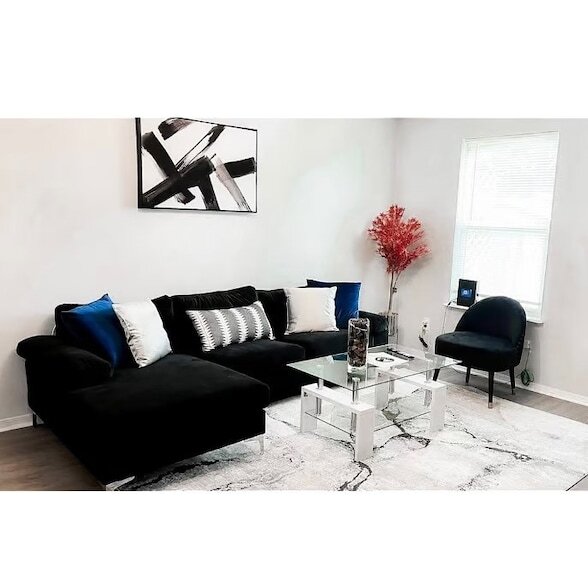 Foto del edificio - 2008 Cypress Pl