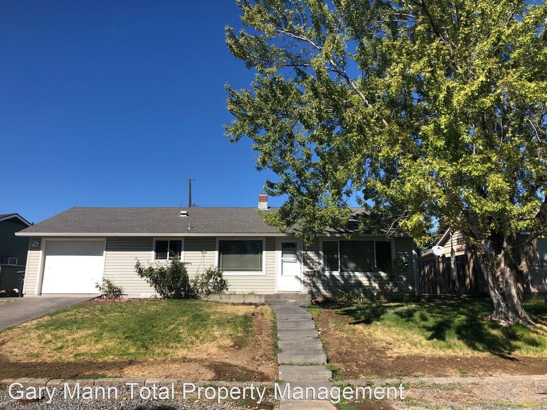 Primary Photo - 3 br, 1 bath House - 412 N Dale Rd