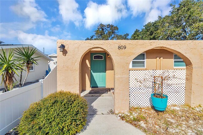 Building Photo - 809 Illinois Ave