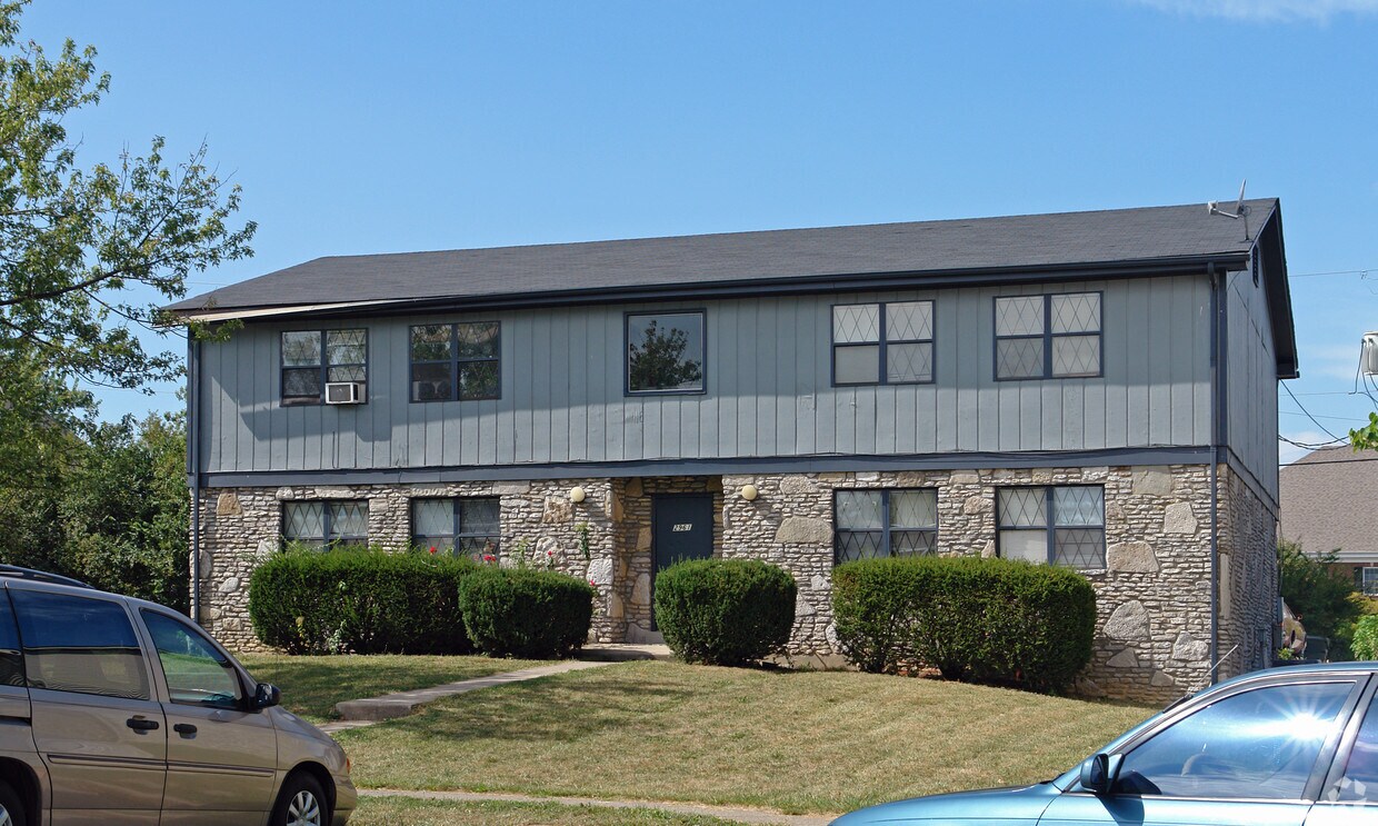 Primary Photo - 2961 Winter Garden Dr