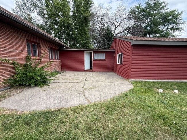 Building Photo - 3518 3rd Ave N