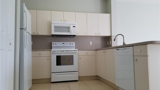 Foto del edificio - 7841 Catalina Cir