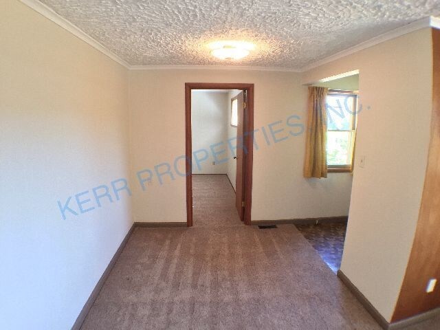Foto del edificio - 5525 SE Railroad Ave