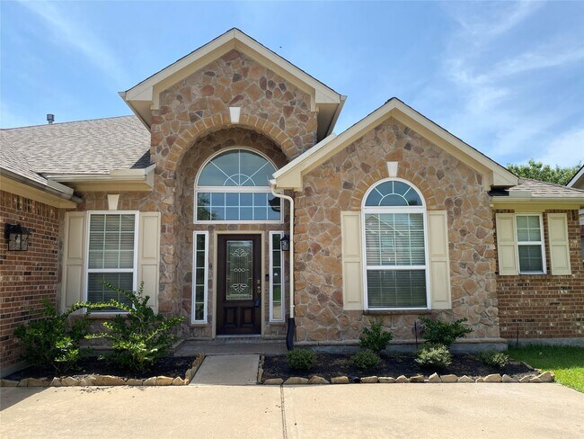 Foto del edificio - 9535 Empress Crossing Dr