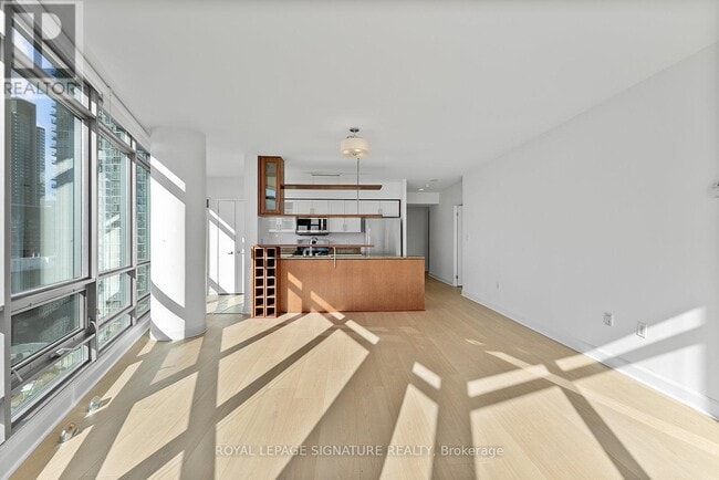 Building Photo - 5 Mariner Terrace