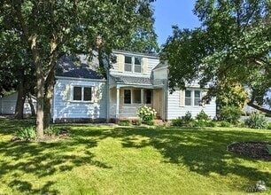 Building Photo - 4289 Harris Hill Rd