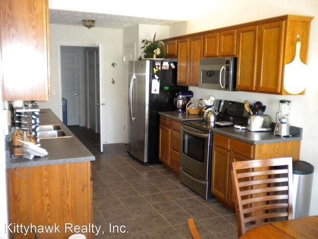 Foto del edificio - 3 br, 2 bath House - 273 Hess Court