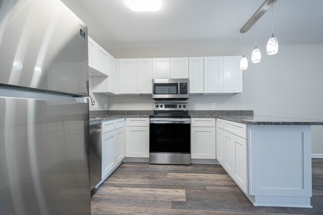 Foto del edificio - 4898 E 11th St